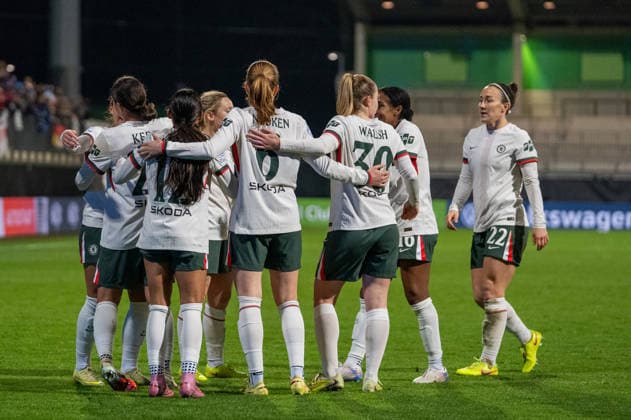 Germany, Football, UEFA, Womens Champions League, Matchday 6 2025 2026 VfL Wolfsburg Chelsea FC on 17 12 in Wolfsburg AOK Stadion Goal to 1 2 Sam Kerr Chelsea FC 20 Goal celebration Sjoeke Nüsken Chelsea FC 6 Copyright: xSvenxHeidmannx