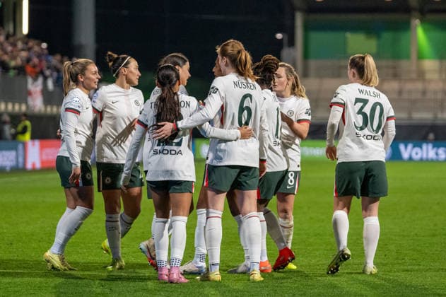 Germany, Football, UEFA, Womens Champions League, Matchday 6 2025 2026 VfL Wolfsburg Chelsea FC on 17 12 in Wolfsburg AOK Stadion Goal to 1 2 Sam Kerr Chelsea FC 20 Goal celebration Sjoeke Nüsken Chelsea FC 6 Copyright: xSvenxHeidmannx