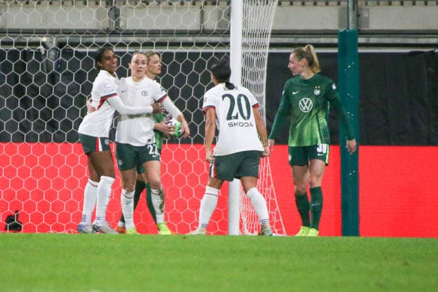 17 12 2025, xgrfx, Football UEFA WomenÂs Champions League, VfL Wolfsburg FC Chelsea v l Tor, Lucy Bronze FC Chelsea DFL DFB REGULATIONS PROHIBIT ANY USE OF PHOTOGRAPHS as IMAGE SEQUENCES and or QUASI VIDEO Wolfsburg
