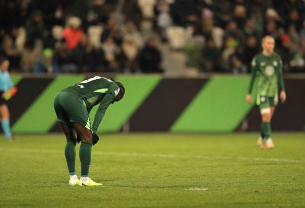 Photo Disappointment after the final whistle among the players from Wolfsburg , here Lineth Beerensteyn mourns Football Womens Champions League on Wed 17 12 2025 VfL Wolfsburg FC Chelsea 1 2