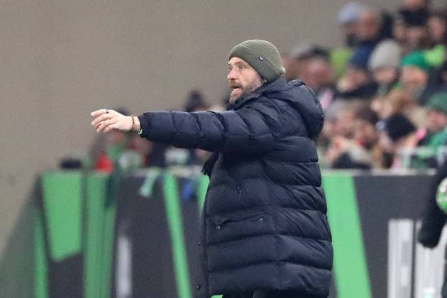 VfL vs Chelsea, CL Women Wolfsburg, 17 12 2025, FOOTBALL VfL Wolfsburg vs FC Chelsea, Champions League Women, Season 2025 26 Head Coach Stephan Lerch VfL Wolfsburg Wolfsburg