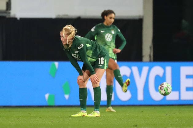 VfL vs Chelsea, CL Women Wolfsburg, 17 12 2025, FOOTBALL VfL Wolfsburg vs FC Chelsea, Champions League Women, Season 2025 26 Camilla Küver VfL Wolfsburg after the end of the match Wolfsburg