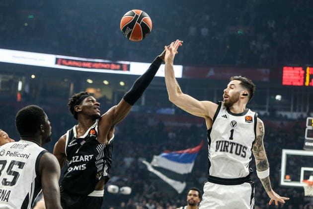 Partizan Mozzart Bet Belgrade v Virtus Bologna - EuroLeague BELGRADE, SERBIA - DECEMBER 17: Luca Vildoza (1) of Virtus Bologna in action during the EuroLeague Regular Season Round 16 match between Partizan Mozzart Bet Belgrade and Virtus Bologna at Belgrade Arena on December 17, 2025 in Belgrade, Serbia. Filip Stevanovic Anadolu Belgrade Serbia. Editorial use only. Please get in touch for any other usage.  Copyright: x2025xAnadoluxFilipxStevanovicx