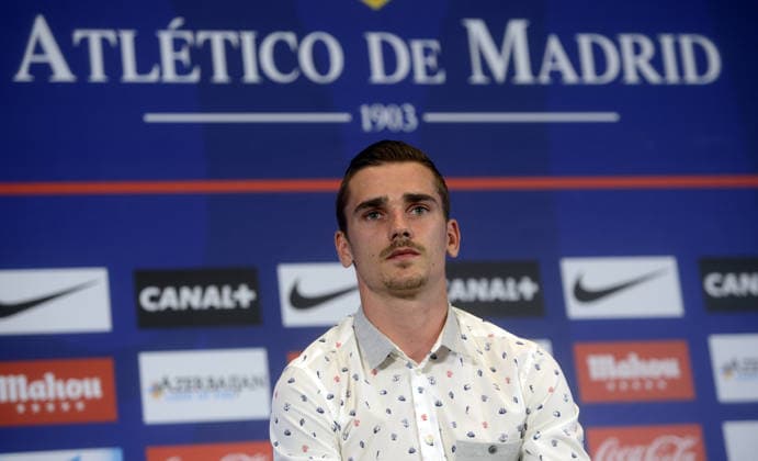 New Atletico Madrid player Antoine Griezmann MADRID, SPAIN - JULY 31: Atletico Madrid s new player French Antoine Griezmann during his official presentation at the Vicente Calderon stadium in Madrid, Spain on July 31, 2014. Madrid Spain. Editorial use only. Please get in touch for any other usage.  Copyright: x2025xAnadoluxEvrimxAydÄ±nx