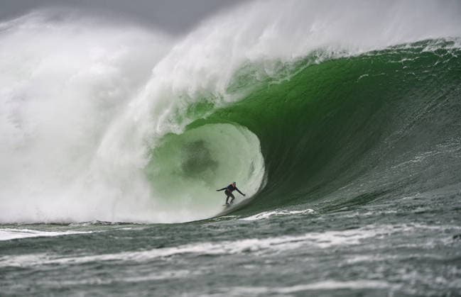 REPRO FREE *PRESS RELEASE NO REPRODUCTION FEE* EDITORIAL USE ONLY Red Bull Surfers Catch Massive Swell In Mullaghmore, Co. Sligo 18 12 2025 Pictured are Red Bull surfers who caught a massive swell in Mullaghmore, Co. Sligo today Red Bull Surfers Catch Massive Swell In Mullaghmore, Co. Sligo 18 12 2025  Copyright: x RedxBullxContentxPool GaryxMcCallx GMS_8684RB-NATXO