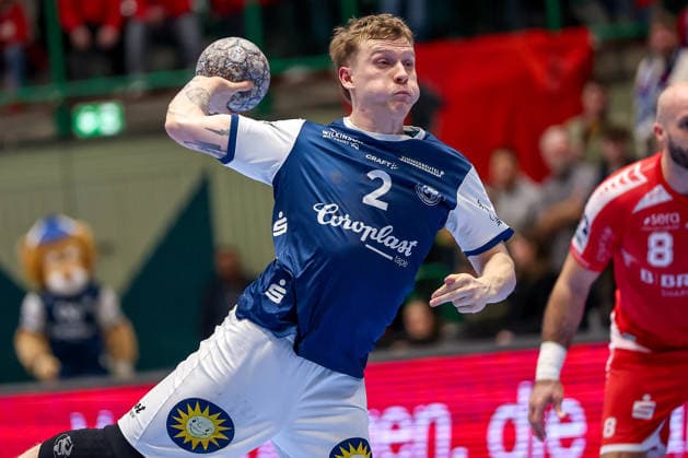 18 12 2025, Handball, Quarter-final DHB Cup, Bergischer HC MT Melsungen, Unihalle Wuppertal Noah Beyer BHC 02 North Rhine-Westphalia Germany