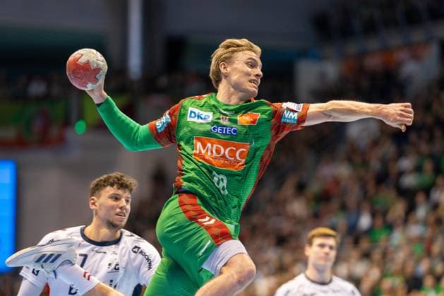 Deutschland: Handball DHB-Pokal 2025 26, Viertelfinale - SC Magdeburg vs SG Flensburg-Handewitt - GETEC Arena (Magdeburg): Gisli Kristjansson (SC Magdeburg, 10) Copyright: xTomxLauruschkatx