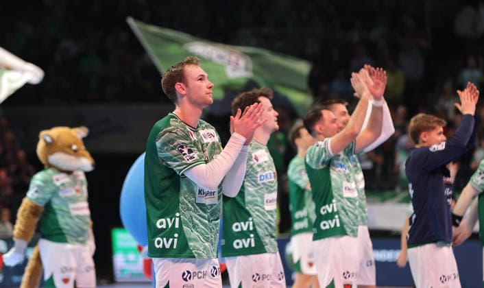 Füchse team cheers after the end of the match Joy Emotion Cheers Sport Handball DHB Cup quarter-finals mens season 2025 2026 18 12 2025 Füchse Berlin vs THW Kiel