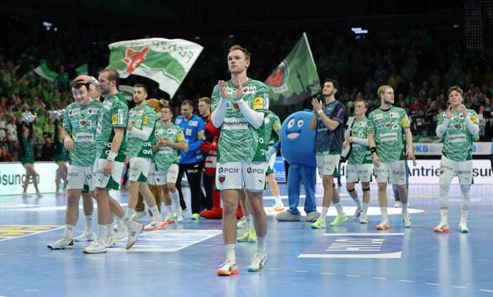front Mathias Gidsel, Füchse team cheers after the end of the game Joy Emotion Cheering Sport Handball DHB Cup Quarterfinals Men Season 2025 2026 18 12 2025 Füchse Berlin vs THW Kiel