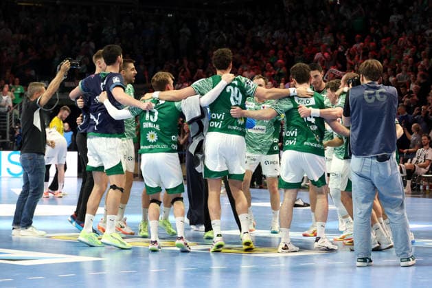 DEU, DHB, Cup, Fuechse Berlin vs THW Kiel, 18 12 2025, Max Schmeling Halle, Berlin, DEU, DHB, Cup, Fuechse Berlin vs THW Kiel, in the picture Fuechse player circle nordphotoxGmbHx xEngler nph00076