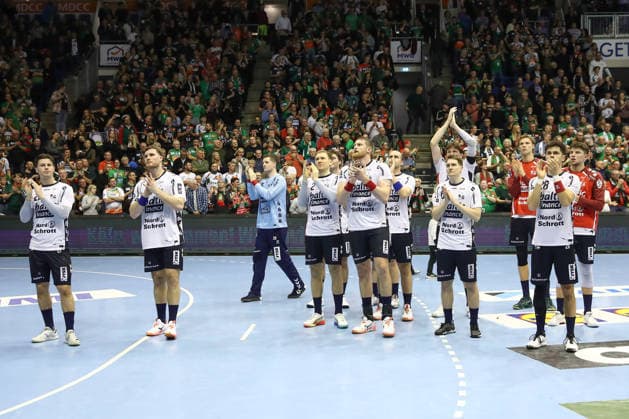 18 12 2025, xtgx, Handball, DHB Pokal quarterfinal, SC Magdeburg SG Flensburg Handewitt v l Flensburg disappointed, looks disappointed, disappointed Magdeburg