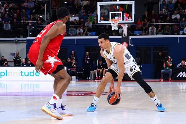 BASKET - Euroleague - EA7 Emporio Armani Milano vs Fenerbahce Istanbul Wade Baldwin IV (Fenerbahce Beko Istanbul) during EA7 Emporio Armani Milano vs Fenerbahce Istanbul, Basketball Euroleague match in Assago (MI), Italy, December 18 2025 Assago (MI) Italy  Copyright: xIPAxSport ABACAx