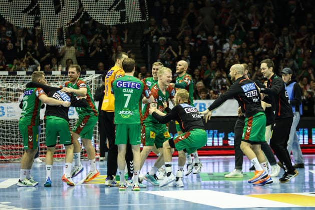 Cheering after the end of the game f l Lukas Mertens SC Magdeburg,22 , Albin Lagergren SC Magdeburg,21 , Felix Claar SC Magdeburg,7 , Gisli Kristjansson SC Magdeburg,10 , Magnus Saugstrup SC Magdeburg,23 , Matthias Musche SC Magdeburg,6 , Tim Hornke SC Magdeburg,17 , Christian O Sullivan SC Magdeburg,24 , Goalkeeper Nikola Portner SC Magdeburg,80 Quarterfinals Handball DHB Cup Season 2025 2026 SC Magdeburg vs SG Flensburg Handewitt at the GETEC Arena in Magdeburg Action,Handball,Germany,18 12 2025