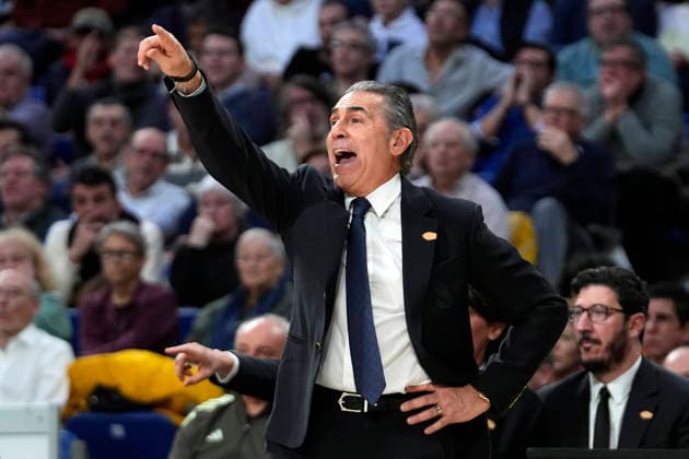 REAL MADRID v PARIS BASKETBALL. EUROLEAGUE 2025 2026. REGULAR SEASON. ROUND 17. Real Madrid s coach Sergio Scariolo during Euroleague Regular Season Round 17 match. December 18, 2025. (ALTERPHOTOS Acero) MadridSpain  Copyright: xAcerox