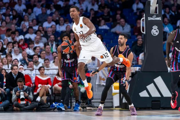 December 18, 2025, Madrid, Madrid, Spain: THEO MALEDON of Real Madrid CF in accion during the Turkish Airlines EuroLeague 2025 2026 season game between REAL MADRID Vs of PARIS BASKETBALL at the Movistar Arena on December 18, 2025, in Madrid, Spain. Madrid Spain - ZUMAc312 20251218_zsp_c312_084 Copyright: xOscarxManuelxSanchezx