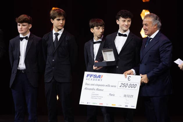 FFSA - LES TROPHEES DU AUTOMOBILE 2025 MUNOZ Alexandre, Vainqueur du Championnat de France F4 FIA, ALESI Jean, Prix Special FFSA, Kennol Grand Prix de France Historique, portrait during Les TrophÃ es du Sport Automobile 2025 at Salle Pleyel, on December 18, 2025 in Paris, France - ParisFrance  Copyright: xJULIENxDELFOSSEx