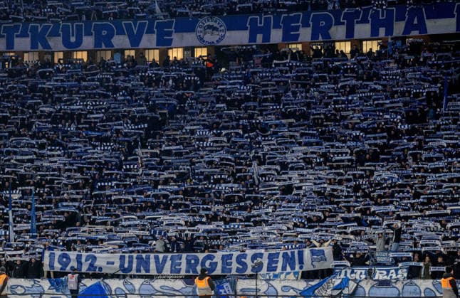Soccer, Men, Season 2025 2026, 2 Bundesliga 17 Matchday , Hertha BSC Arminia Bielefeld, Fans of Hertha in the Ostkurve, 19 12 2025, Copyright: xMatthiasxKochx