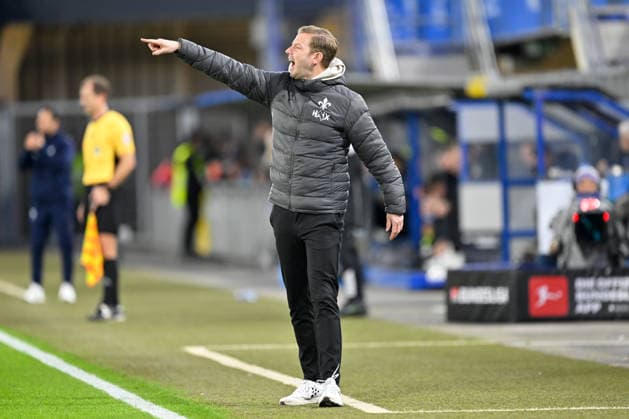 Paderborn, Home Deluxe Arena, 19 12 25, GER, Herren, 2 Bundesliga, Saison 2025 2026, SC Paderborn 07 SV Darmstadt 98 Bild Trainer Florian KOHFELDT Darmstadt DFL regulations prohibit any use of photographs as image sequences and or quasi video NRW Germany