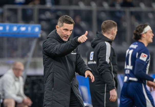 Soccer, Men, Season 2025 2026, 2 Bundesliga 17 Matchday , Hertha BSC Arminia Bielefeld, Coach Stefan Leitl Hertha BSC , 19 12 2025, Copyright: xMatthiasxKochx