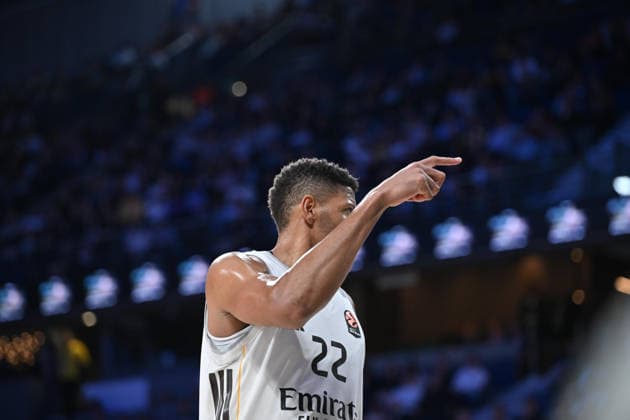 December 19, 2025, Madrid, Madrid, Spain: WALTER TAVARES of Real Madrid CF during the Turkish Airlines EuroLeague 2025 2026 season game between REAL MADRID Vs of PARIS BASKETBALL at the Movistar Arena on December 18, 2025, in Madrid, Spain. Madrid Spain - ZUMAc312 20251219_zsp_c312_001 Copyright: xOscarxManuelxSanchezx