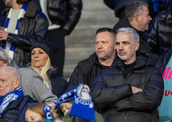 Soccer, Men, Season 2025 2026, 2 Bundesliga 17 Matchday , Hertha BSC Arminia Bielefeld, Pal Dardai with wife Monika in the stands, 19 12 2025, Copyright: xMatthiasxKochx