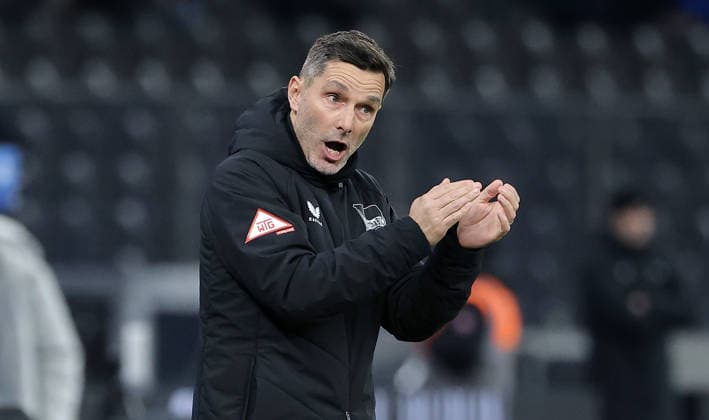Coach Stefan Leitl fires on Action Upper Body Sport Football Soccer DFL 2 Bundesliga Men 17 Matchday Season 2025 2026 19 12 2025 Hertha BSC Berlin vs DSC Arminia Bielefeld DFL regulations prohibit any use of photographs as image sequences and or quasi video