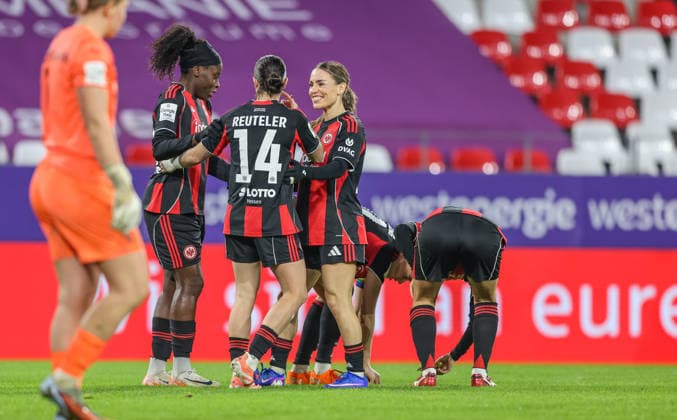 GER, Essen, SGS Essen vs Eintracht Frankfurt, Google Pixel Womens Bundesliga, Football, DFB, Season 2025 2026, Stadion an der Hafenstraße , 14 Matchday in picture Nicole Anyomi Eintracht Frankfurt 19 scores the 0 4, Goal, Cheers and joy, Emotions DFB DFL REGULATIONS PROHIBIT ANY USE OF PHOTOGRAPHS AS IMAGE SEQUENCES AND OR QUASI VIDEO, 19 12 2025 Copyright: HMBxMedia HendrikxHamelau