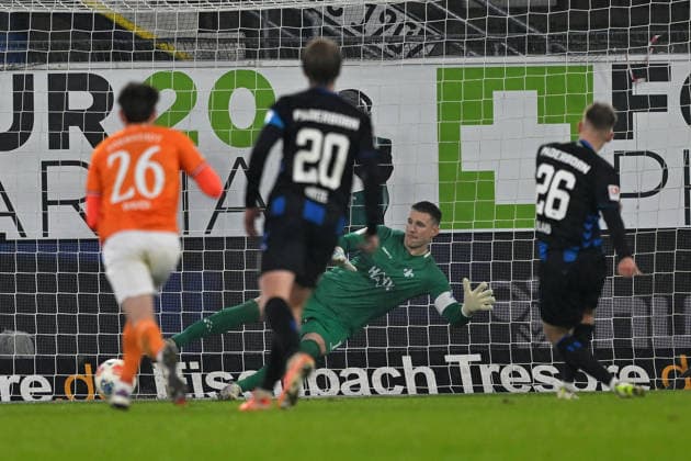 Paderborn, Home Deluxe Arena, 19 12 25, GER, Herren, 2 Bundesliga, Saison 2025 2026, SC Paderborn 07 SV Darmstadt 98 Bild Sebastian KLAAS Paderborn macht das Tor zum 2 2 DFL regulations prohibit any use of photographs as image sequences and or quasi video NRW Germany