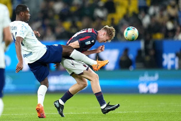 Bologna s Torbjorn Heggem fights for the ball with Inter Milan s Ange-Yoan Bonny during the EA Sports FC italian Supercup 2025 2026 semifinal match between Bologna and Inter at Al-Awwal Park Stadium in Riyadh, Saudi Arabia - Soccer - Friday December 19, 2025  Copyright: xSpada LaPressex
