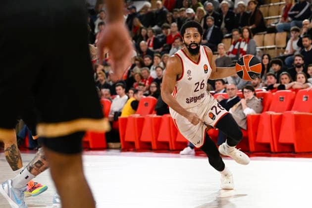 BASKET-BALL : AS Monaco VS FC Bayern Basketball - Turkish Airlines EuroLeague - 19 12 2025 Spencer Dinwiddie (FC Bayern) - Turkish Airlines EuroLeague match between AS Monaco and FC Bayern Basketball on December 19, 2025 at the Louis II Stadium in Monaco. MonacoMonaco  Copyright: xWilliamxCannarellax