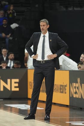 Anadolu Efes v Dubai - EuroLeague ISTANBUL, TURKIYE – DECEMBER 19: Head coach Jurica Golemac of Dubai Basketball follows the EuroLeague week 17 match between Anadolu Efes and Dubai at Turkcell Basketball Development Center in Istanbul, Turkiye, on December 19, 2025. Bunyamin Celik Anadolu Istanbul Turkey. Editorial use only. Please get in touch for any other usage.  Copyright: x2025xAnadoluxBunyaminxCelikx