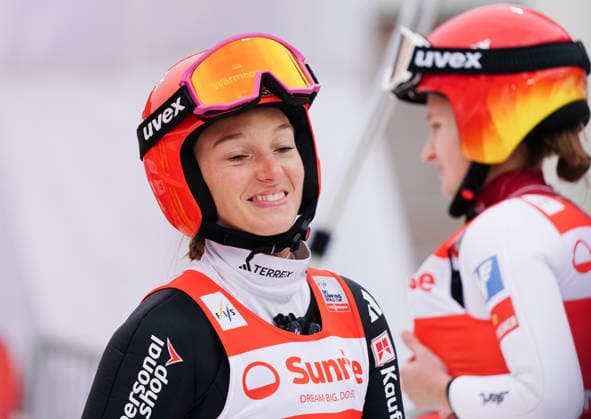 19.12.2025 Schweiz Engelberg Viessmann FIS Ski jumping, Skispringen, Ski, nordisch World Cup Women Training. Bild :Selina Freitag (GER) Einzelbild Portraet *** 19 12 2025 Switzerland Engelberg Viessmann FIS Ski Jumping World Cup Women Training picture Selina Freitag GER single picture portrait 