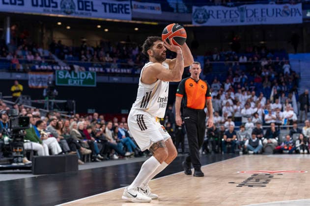 December 19, 2025, Madrid, Madrid, Spain: FACUNDO CAMPAZZO of Real Madrid CF during the Turkish Airlines EuroLeague 2025 2026 season game between REAL MADRID Vs of PARIS BASKETBALL at the Movistar Arena on December 18, 2025, in Madrid, Spain. Madrid Spain - ZUMAc312 20251219_zsp_c312_002 Copyright: xOscarxManuelxSanchezx