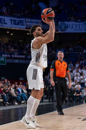 December 19, 2025, Madrid, Madrid, Spain: FACUNDO CAMPAZZO of Real Madrid CF during the Turkish Airlines EuroLeague 2025 2026 season game between REAL MADRID Vs of PARIS BASKETBALL at the Movistar Arena on December 18, 2025, in Madrid, Spain. Madrid Spain - ZUMAc312 20251219_zsp_c312_007 Copyright: xOscarxManuelxSanchezx