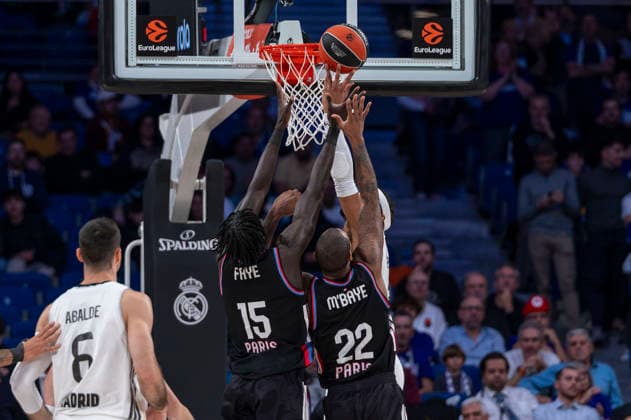 December 19, 2025, Madrid, Madrid, Spain: during the Turkish Airlines EuroLeague 2025 2026 season game between REAL MADRID Vs of PARIS BASKETBALL at the Movistar Arena on December 18, 2025, in Madrid, Spain. Madrid Spain - ZUMAc312 20251219_zsp_c312_013 Copyright: xOscarxManuelxSanchezx