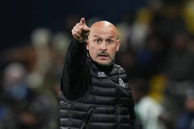 Bologna™s head coach Vincenzo Italiano during the EA Sports FC italian Supercup 2025 semifinal match between Bologna and Inter at Al-Awwal Park Stadium in Riyadh, Saudi Arabia - Soccer - Friday December 19, 2025  Copyright: xMassimoxPaolone LaPressex