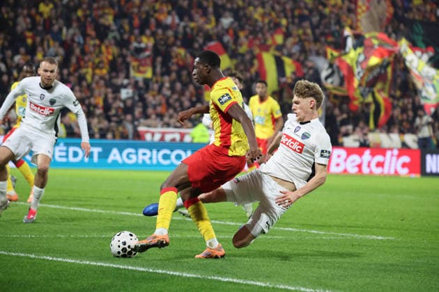 FOOTBALL : RC Lens vs Feignies-Aulnoye - Coupe de France 32e de finale - 19 12 2025 Rayan FOFANA (RC Lens) lors du match RC Lens vs Feignies-Aulnoye, Coupe de France 32e de finale, stade Bollaert-Delelis, le 19 dÃ cembre 2025 - photo Laurent Sanson PsnewZ  Copyright: xLaurentxSANSONx xPsnewZx