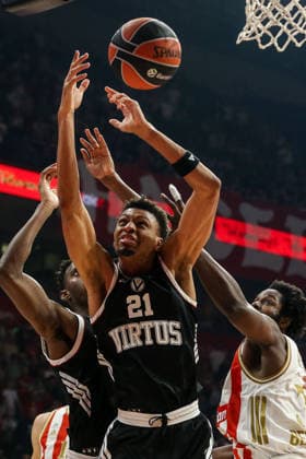 Crvena Zvezda v Virtus Bologna - EuroLeague BELGRADE, SERBIA - DECEMBER 19: Derrick Alston (21) of Virtus Bologna in action during EuroLeague round 17 basketball match between Crvena Zvezda and Virtus Bologna at Beogradska Arena in Belgrade, Serbia on December 19, 2025. Filip Stevanovic Anadolu Belgrade Serbia. Editorial use only. Please get in touch for any other usage.  Copyright: x2025xAnadoluxFilipxStevanovicx