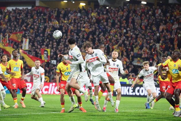 FOOTBALL : RC Lens vs Feignies-Aulnoye - Coupe de France 32e de finale - 19 12 2025 Action lors du match RC Lens vs Feignies-Aulnoye, Coupe de France 32e de finale, stade Bollaert-Delelis, le 19 dÃ cembre 2025 - photo Laurent Sanson PsnewZ  Copyright: xLaurentxSANSONx xPsnewZx