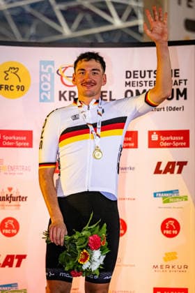 AUGENSTEIN Moritz DM Omnium 2025 Frankfurt Oder AUGENSTEIN Moritz GER RSV Irschenberg Winner First Place Award Ceremony Medal Ceremony Podium Portrait Portrait Portrait Event Event DM Omnium 2025 German Championship Category Category Cycling Track Cycling National Championship Omnium Elite Men Location Place Europe Germany Brandenburg Märkisch Oderland Frankfurt Oder Oderlandhalle Discipline Omnium Points Race 4 Race Distance 25 km Date Date 19 12 2025 Friday Day 1
