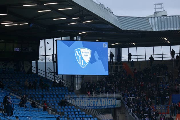 Vonovia Ruhrstadion, Corner flag, Scoreboard GER, VfL Bochum vs Karlsruher SC, Football, 2 Liga, Matchday 17, Season 2025 2026, 20 12 2025 DFL REGULATIONS PROHIBIT ANY USE OF PHOTOGRAPHS AS IMAGE SEQUENCES AND OR QUASI VIDEO GER, VfL Bochum vs Karlsruher SC, Football, 2 Liga, Matchday 17, Season 2025 2026, 20 12 2025 Bochum Copyright: xEibner-Pressefoto FrankxZeisingx EP_FZG