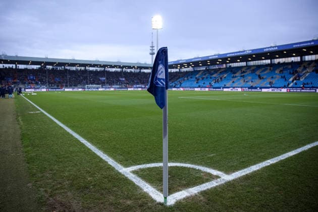 Vonovia Ruhrstadion, corner flag GER, VfL Bochum vs Karlsruher SC, Football, 2 Liga, Matchday 17, Season 2025 2026, 20 12 2025 DFL REGULATIONS PROHIBIT ANY USE OF PHOTOGRAPHS AS IMAGE SEQUENCES AND OR QUASI VIDEO GER, VfL Bochum vs Karlsruher SC, Football, 2 Liga, Matchday 17, Season 2025 2026, 20 12 2025 Bochum Copyright: xEibner-Pressefoto FrankxZeisingx EP_FZG