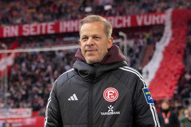 20 12 2025, Soccer 2 Bundesliga, Season 2025 2026, 17 Matchday, Fortuna Duesseldorf SpVgg Greuther Fuerth in the Merkur Spiel Arena in Duesseldorf Markus Anfang Fortuna Duesseldorf, Head Coach after his interview Important notice According to the regulations of the DFL German Football League and the DFB German Football Association, it is prohibited to to utilize or have utilized photographs taken in the stadium and or of the match in the form of sequential images and or video-like photo series Foto Kirchner Media Thomas Haesler Copyright: xKirchner-Media ThomasxHaeslerx