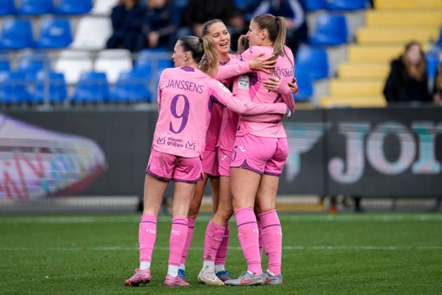 from left Jill Janssens TSG, 9 , Lisann Kaut TSG, 4 , Selina Cerci TSG, 29 , goal scorer Melissa Kössler TSG, 25 , players of TSG 1899 Hoffenheim, celebrate the goal to 2 0, cheer, goal celebration, celebrate the goal, goal, celebration, cheers about the goal, joy, joy, rejoices, optimistic, positive, game scene, highlight, action, 20 12 2025, Sinsheim Hoffenheim Germany , football, Google Pixel Women Bundesliga, TSG 1899 Hoffenheim FC Carl Zeiss Jena, DFB DFL REGULATIONS PROHIBIT ANY USE OF PHOTOGRAPHS AS IMAGE SEQUENCES AND OR QUASI VIDEO xozx