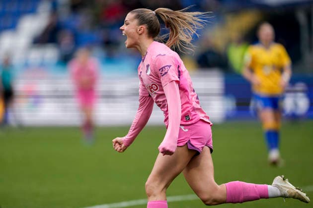 Goalscorer Selina Cerci TSG, 29 , cheers about the goal to 4 0, cheer, cheer, goal celebration, celebrate the goal, goal, celebration, cheers about the goal, rejoice, joy, rejoices, optimistic, positive, game scene, highlight, single image, single photo, action, action, 20 12 2025, Sinsheim Hoffenheim Germany , Soccer, Google Pixel Women Bundesliga, TSG 1899 Hoffenheim FC Carl Zeiss Jena, DFB DFL REGULATIONS PROHIBIT ANY USE OF PHOTOGRAPHS AS IMAGE SEQUENCES AND OR QUASI VIDEO xozx