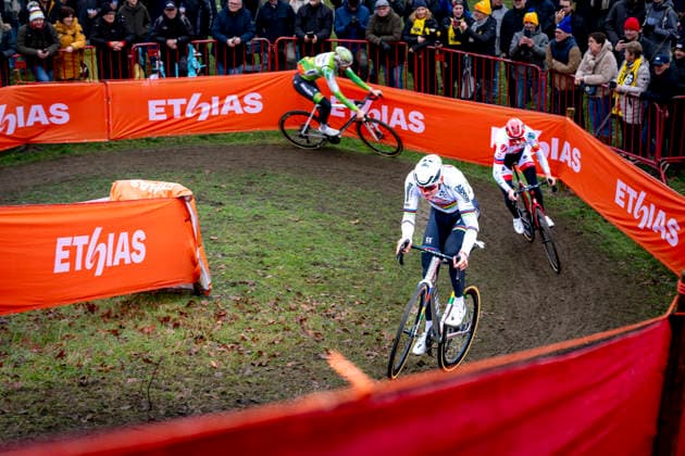 Mathieu van der Poel ALPECIN DECEUNINCK during the UCI Cyclo cross World Cup 2025 in ANTWERPEN, Belgium on 20 december 2025, photo by Marcel van Dorst EYE4images DeFodi Images