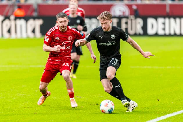 2 Soccer Bundesliga Fortuna Düsseldorf SpVgg Greuther Fürth, 20 12 2025 DUESSELDORF, GERMANY DECEMBER 20 during the Bundesliga match 2 Soccer Bundesliga Fortuna Düsseldorf SpVgg Greuther Fürth at the MERKUR SPIEL ARENA on matchday 17 of the 2 Bundesliga December 20, 2025 in Duesseldorf, Germany Copyright: xBEAUTIFULxSPORTS KennyxBeelex