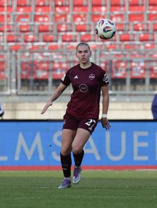20 12 2025 Soccer season 2025 2026 1 Women Soccer Bundesliga 14 Matchday 1 FC Nuremberg FCN Club 1 FC Union Berlin Sportfoto Zink DaMa xdaxmax Beatrix Fördös Foerdoes 27, 1 FC Nuremberg FCN Cropped single image