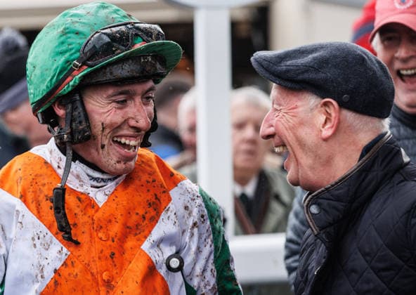 Thurles Racing, Thurles Racecourse, Tipperary 20 12 2025 Billy Harney Memorial Irish EBF Boreen Belle Mares Novice Hurdle Jack Kennedy shares a joke with trainer Thomas Cooper after winning with Amen Kate Jack Kennedy shares a joke with Thomas Cooper after winning with Amen Kate 20 12 2025  Copyright: x INPHO TomxMaherx B48I8698