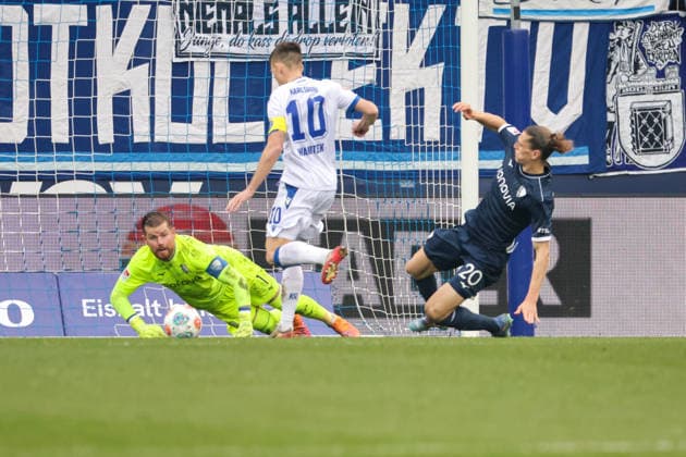 20 12 2025, xgrfx, Soccer 2 Bundesliga, VfL Bochum Karlsruher SC v l Tor, Marvin Wanitzek Karlsruher SC DFL DFB REGULATIONS PROHIBIT ANY USE OF PHOTOGRAPHS as IMAGE SEQUENCES and or QUASI VIDEO Bochum